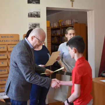 W Kamieńsku podsumowano projekt „Bezpieczne zachowania w sieci”