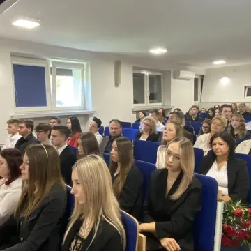 [WIDEO] To był ich dzień. Maturzyści z ZSDiOŚ oficjalnie zakończyli szkołę