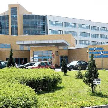 Pacjentowi szpitala w Radomsku wszczepiono protezę głosową. To pierwszy taki zabieg w historii placówki