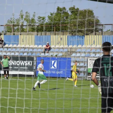 RKS Radomsko – Sokół Aleksandrów. Goście wywożą trzy punkty