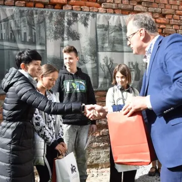 Poznawali Radomsko – miasto braci Różewiczów