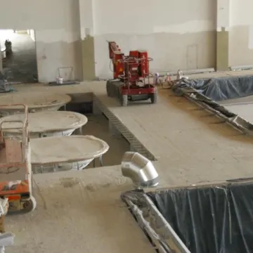 Radni wizytowali budowę nowego basenu w Radomsku