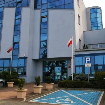 Decyzja o odebraniu matce 11 dzieci wciąż w mocy. Sąd odroczył rozprawę