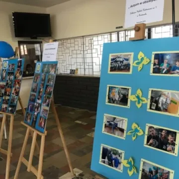 Pochód ulicami miasta - VII Radomszczańskie Dni Autyzmu