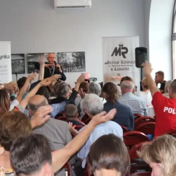 Koncert biskupa Antoniego Długosza dla Koniczynki w Muzeum