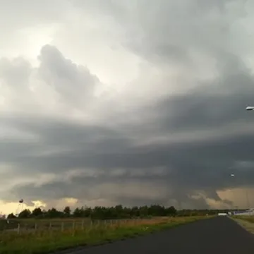 Oberwanie chmury nad Radomskiem