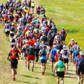 300 biegaczy zmierzyło się z Górą Kamieńsk