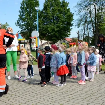 Lekcja ratownictwa dla najmłodszych