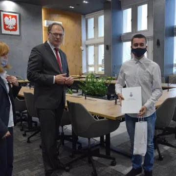 Młodzi zawodnicy z Radomska odebrali stypendia sportowe