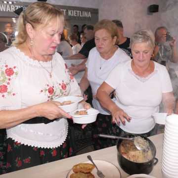 Piknik „Król ziemniak I” w Kietlinie – święto smaków i radości