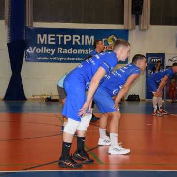 METPRIM Volley Radomsko gra i pomaga
