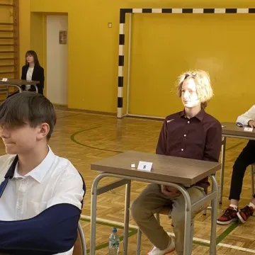 Ósmoklasiści przystąpili do egzaminu