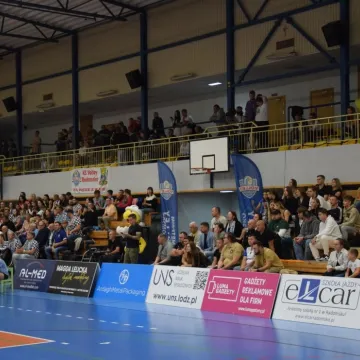 METPRIM Volley Radomsko odprawił debiutanta ze Skierniewic