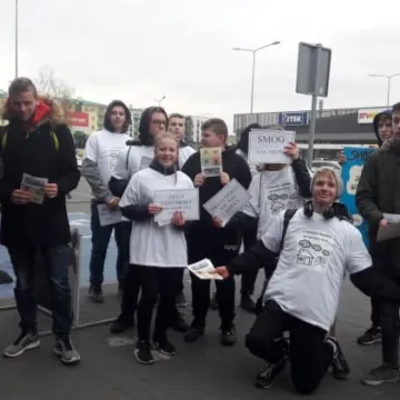 Happening antysmogowy uczniów ZSP1 w Radomsku