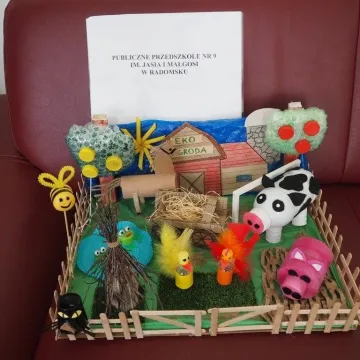 Dzieci z PP nr 3 w Radomsku wykonały najlepszą Eko-Zagrodę