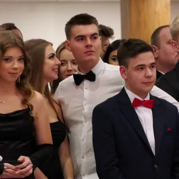 Studniówka 2024: bal maturzystów radomszczańskiego „mechanika”