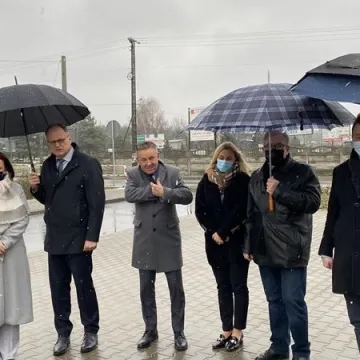 Wicewojewoda na otwarciu Starej Drogi w Radomsku