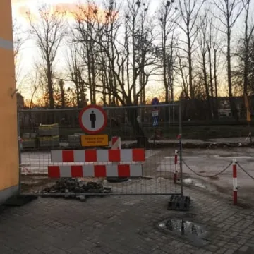 Przebudowa ulicy Reymonta potrwa dłużej 