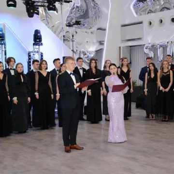 Studniówka 2022: bal maturzystów z I LO w Radomsku