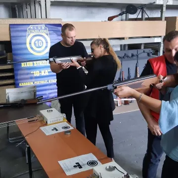 Kolejne sukcesy pistoleciarzy z OKSS „10-tka”