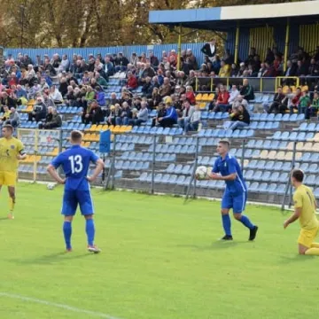 Nareszcie wygrana! RKS Radomsko – Świt Nowy Dwór Maz. 2:1