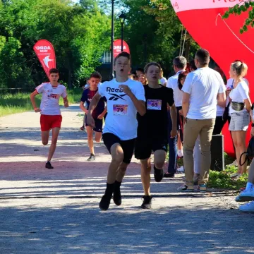 W Przedborzu przebiegli „dychę”