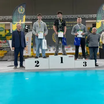 Młodzi zapaśnicy ZKS Radomsko pokazali klasę na macie