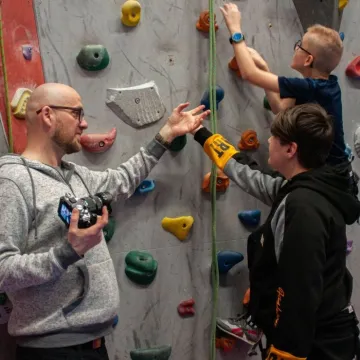 Nauka fotografii na ściance wspinaczkowej