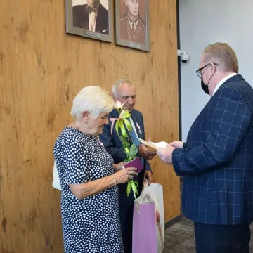 „Złoci” małżonkowie odznaczeni medalami