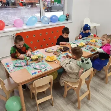 To ich pierwszy taki bal...