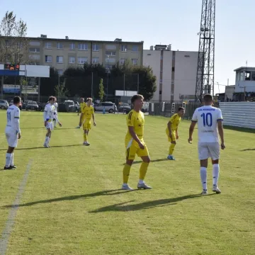 Wygrana lidera tabeli. RKS Radomsko pewnie pokonał Stal Niewiadów