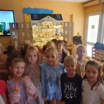 Strażacy edukują w przedszkolu nr 5 w Radomsku