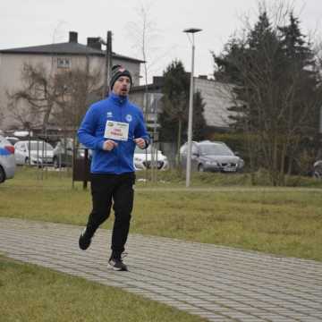 [WIDEO] Glinianki parkRUN w Radomsku. Bieg dla zdrowia i WOŚP 2025