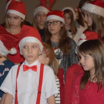 Świąteczny koncert charytatywny w PSP nr 6