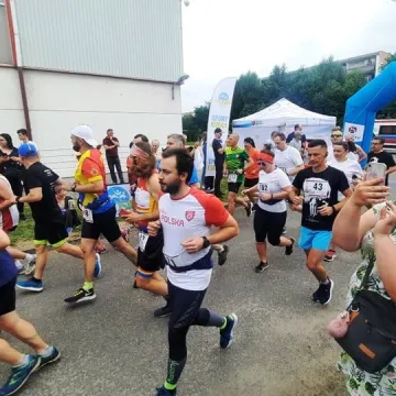 Ponad setka biegaczy stanęła na starcie biegu ulicznego w Radomsku