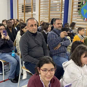 Certyfikaty wręczone, krakowiak zatańczony. Projekt Erasmus w 2 LO podsumowany