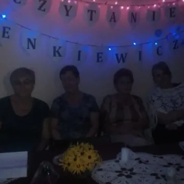 Narodowe Czytanie Sienkiewicza z UTW 