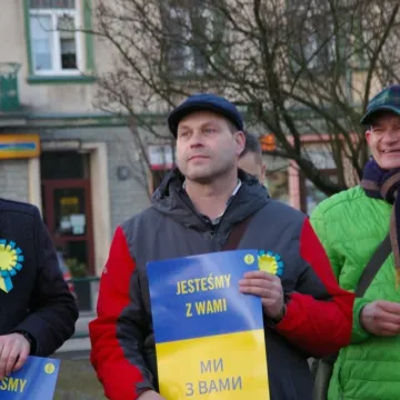 Radomsko: Wiec solidarności z Ukrainą