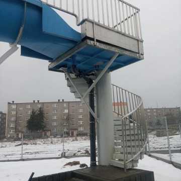 Urzędnicy ujawniają wady, jakie stwierdzono w nowym basenie w Radomsku
