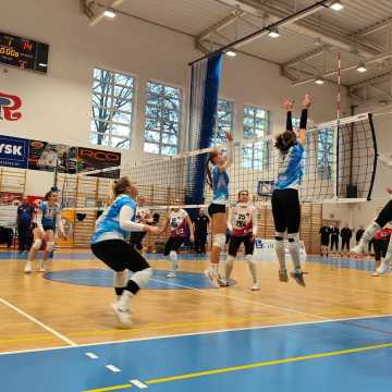 Historyczny moment. Siatkarki Volley Radomsko odnoszą pierwsze zwycięstwo w III lidze