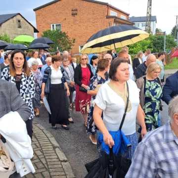 [WIDEO] Czarna Madonna nawiedziła parafię św. Klemensa w Lgocie Wielkiej