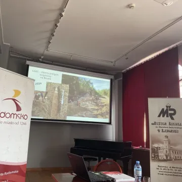 [WIDEO] Poszukiwania szczątków kapitana Stanisława Sojczyńskiego-Warszyca. Wykład dr Krzysztofa Latochy w Muzeum Regionalnym w Radomsku