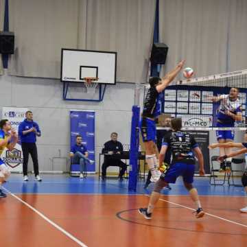 METPRIM Volley Radomsko z 15. zwycięstwem w III lidze