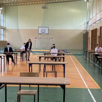 Ósmoklasiści przystąpili do egzaminu