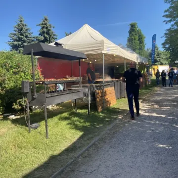 Dni Radomska 2023. Strefa gastro kusi smakołykami