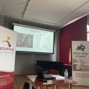 [WIDEO] Poszukiwania szczątków kapitana Stanisława Sojczyńskiego-Warszyca. Wykład dr Krzysztofa Latochy w Muzeum Regionalnym w Radomsku