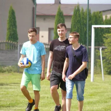 Siatkarski piknik rodzinny w Kietlinie