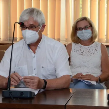 Jakie koszty generuje koronawirus w powiatowej służbie zdrowia?