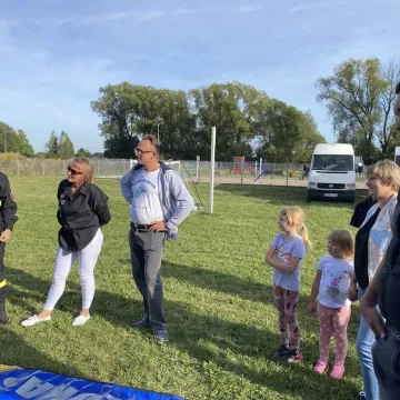 Okrajszów ma swój ekologiczny skwerek. Wielkie otwarcie z piknikiem