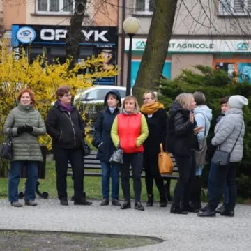 Wiec poparcia dla strajkujących nauczycieli w Radomsku